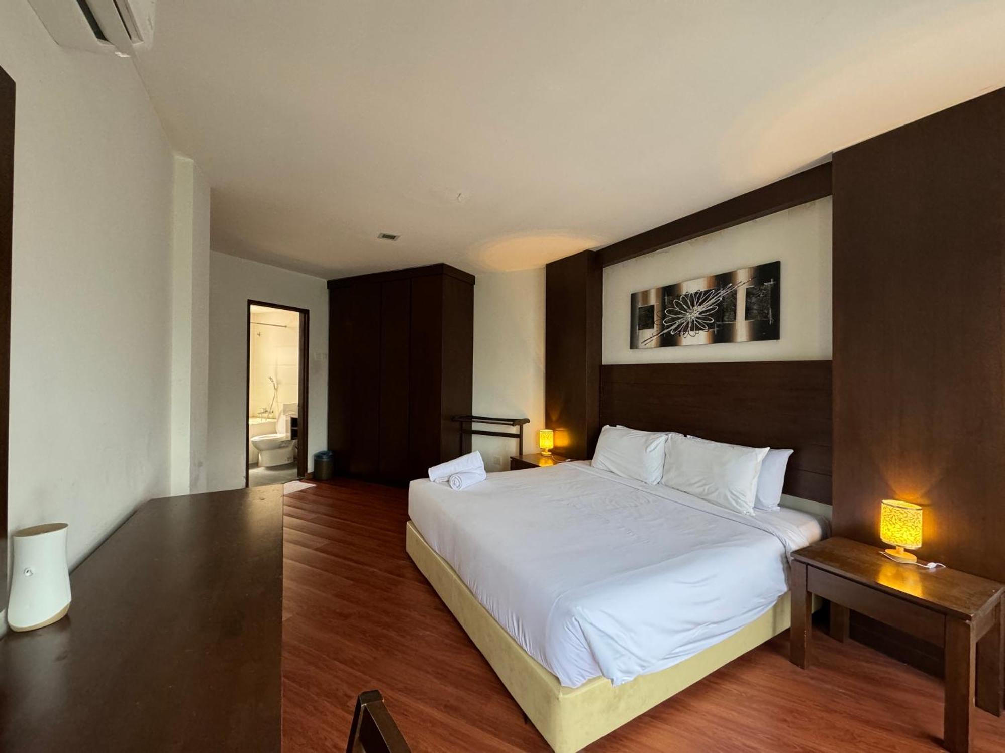 Studio At Samsuria Beach Resort Kampung Sungai Ular Экстерьер фото