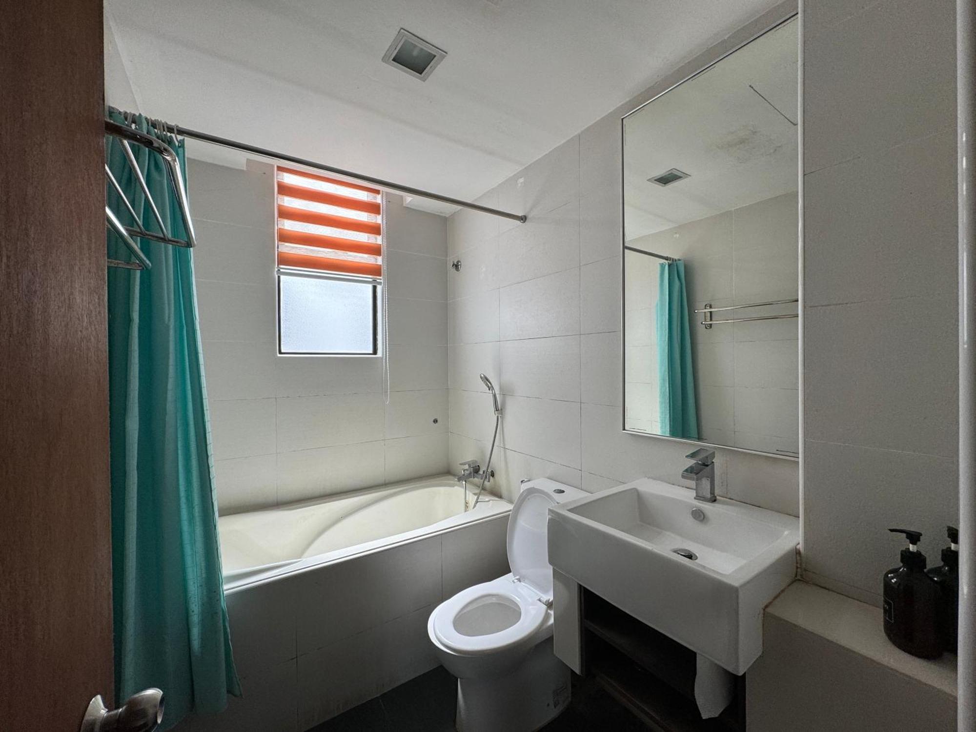 Studio At Samsuria Beach Resort Kampung Sungai Ular Экстерьер фото